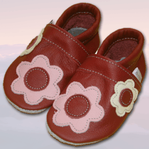 Krabbelschuhe Blumen-Applikation Brombeer