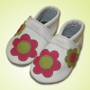 Krabbelschuhe Blumen-Applikation Weiß