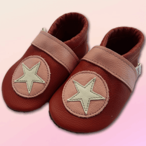 Krabbelschuhe "Stern im Kreis" Brombeere-Rosa
