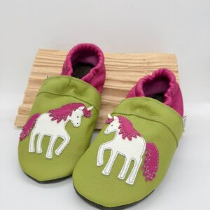 Grün Pinke Lederpuschen mit Einhorn Applikation Gr. 32/33 SALE