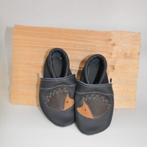 Lederpuschen Marine mit Igel Gr.20/21 – SALE