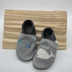 Krabbelschuhe mit Paul und Wal-Applikation Gr.20/21 – SALE