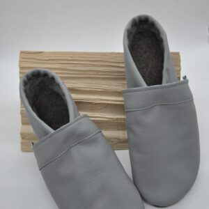 gefütterte Lederpuschen Grau Gr.38 – SALE